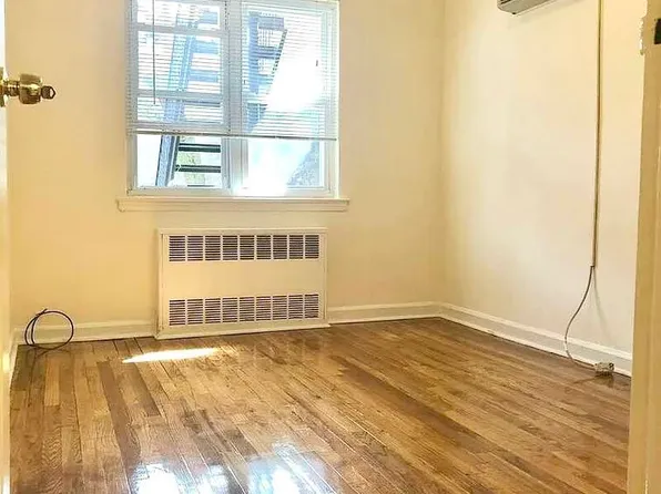 198-12 32nd Ave #2, Flushing, NY 11358
