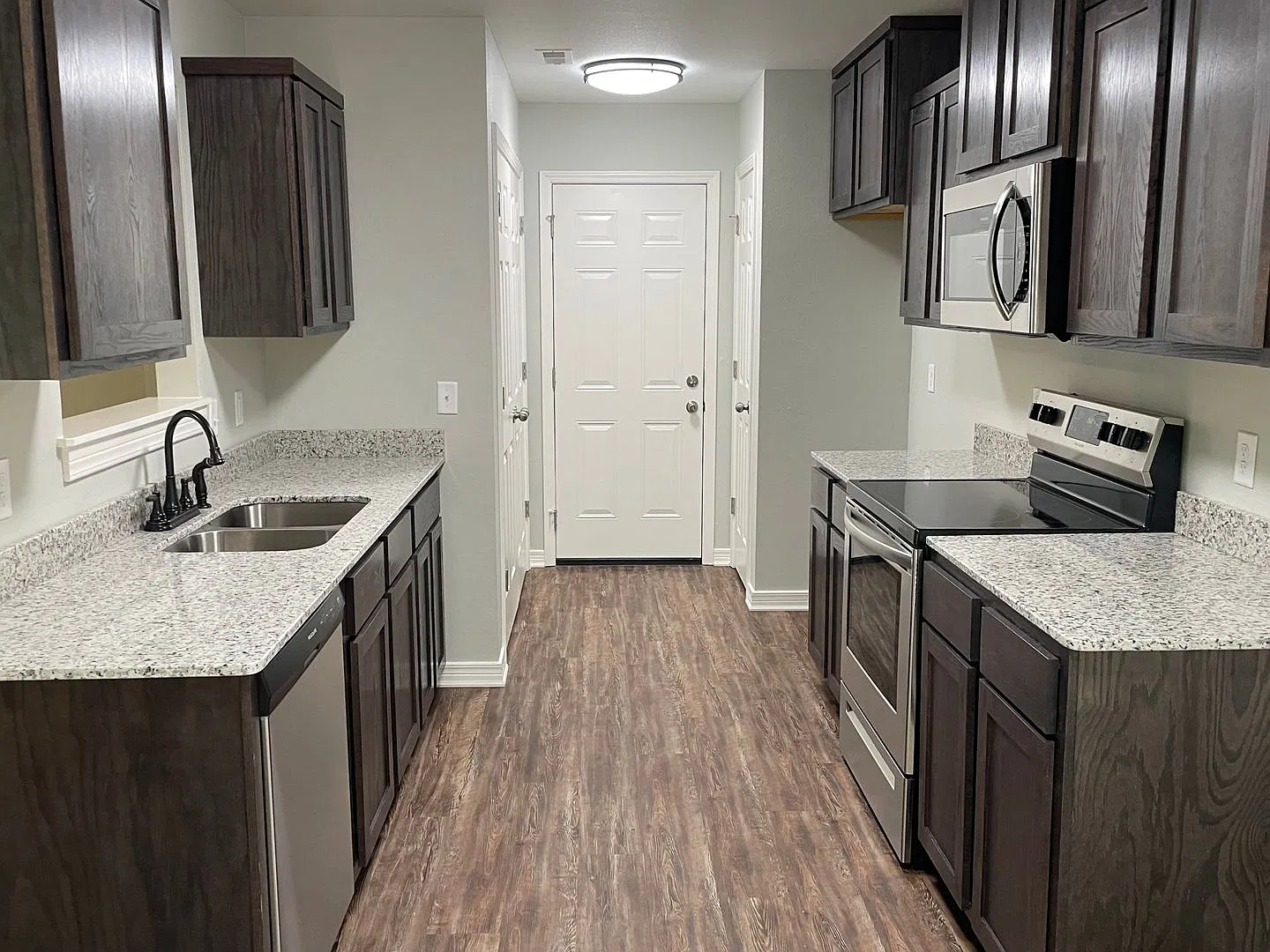 Fully renovated 3 bed/2 bath home — Photo 3