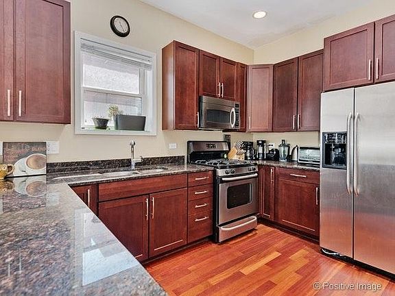 2nd image of 1314 N Wicker Park Ave APT 4