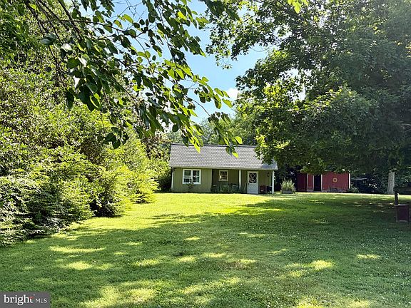 4th image of 161 Greenwood Creek Rd