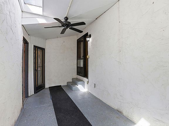 5th image of 2212 Blackoak Ave
