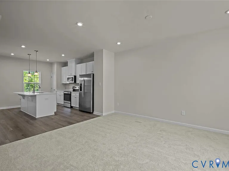 3113 Perdue Springs Dr — Photo 2
