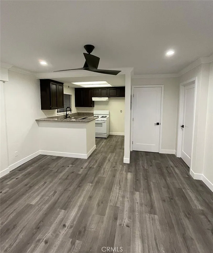 Studio, 350 sqft, $1,600 — Photo 3