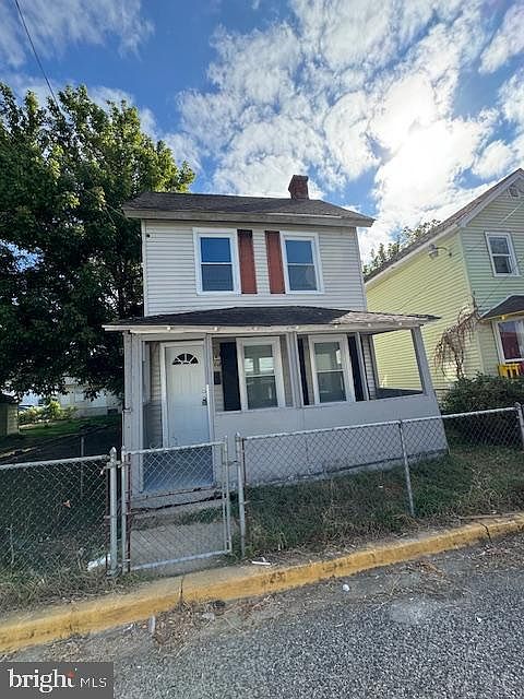 1st image of 108 Milburn St