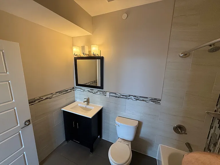 124 Polk St #2E — Photo 11