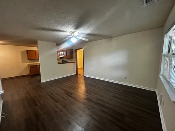423 Killian St, Canton, GA 30114