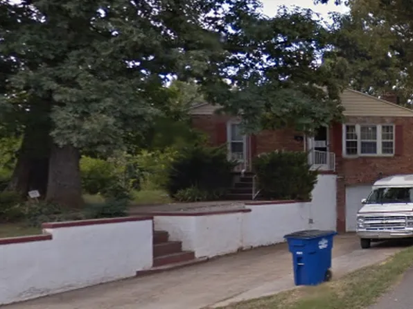 3602 Bates Dr, Winston Salem, NC 27105