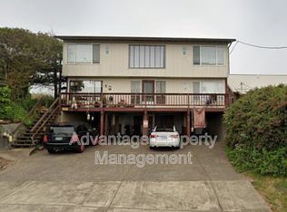 146 SW Cottage St APT 14, Newport, OR 97365