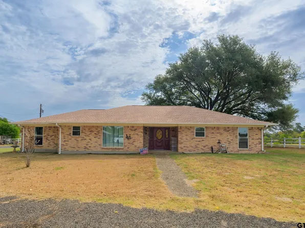 1303 W Loop 564, Mineola, TX 75773
