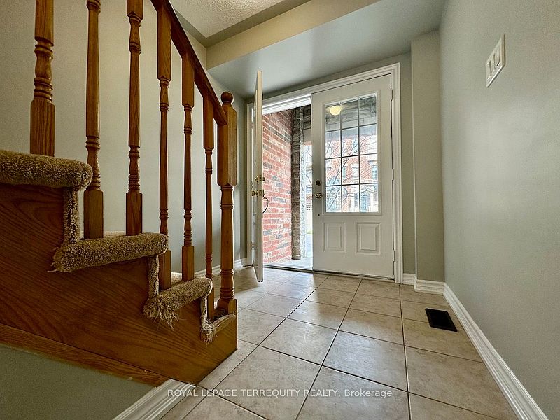 Brampton Townhouse for rent - 4 Bedrooms — photo 19