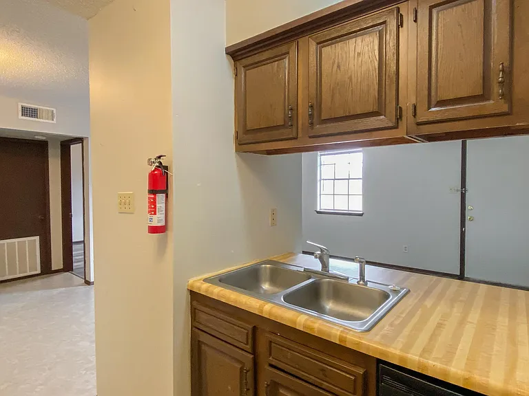 4215 Benoit Ln #9 — Photo 7