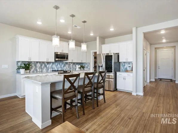3729 S Maple Ridge Ave, Nampa, ID 83686