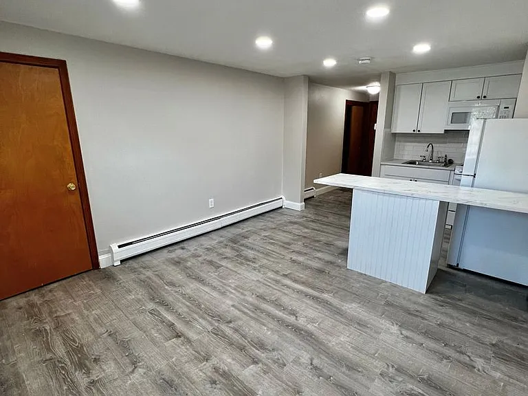 Ridgewood Apartments Gardner — Photo 7