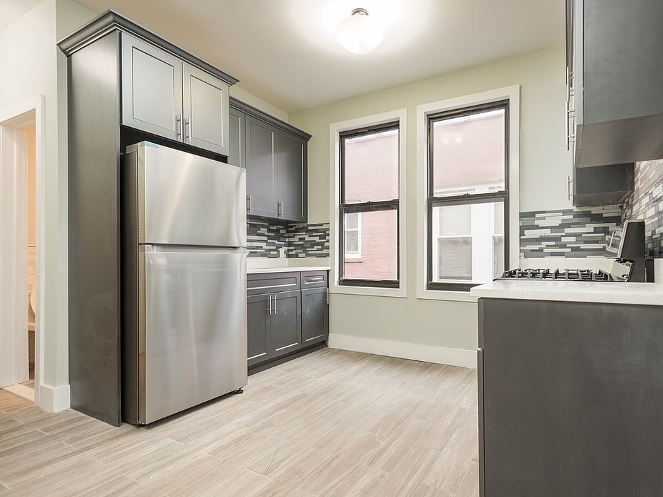1st image of 31-38 34th St #2Y