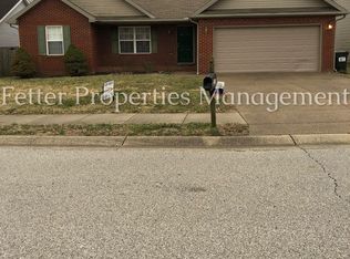 10543 Tecumseh Dr, Newburgh, IN 47630