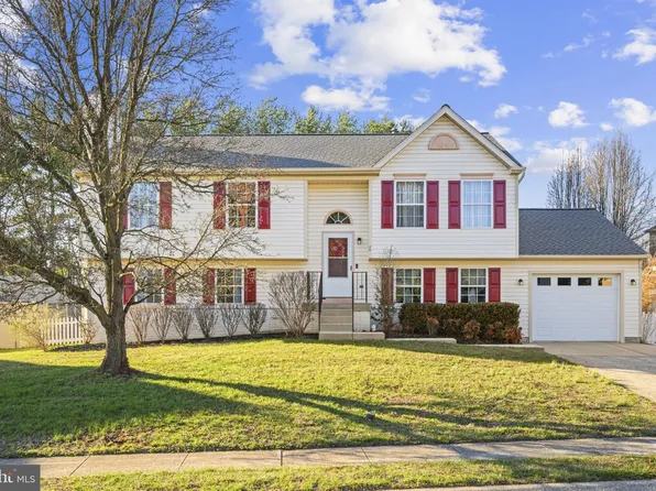 24 Bancroft St, Taneytown, MD 21787