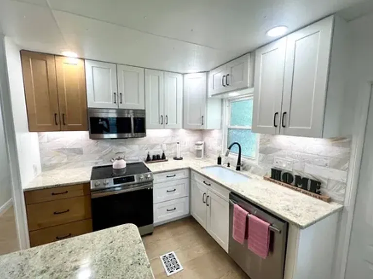 394 Sandpiper Cv — Photo 3