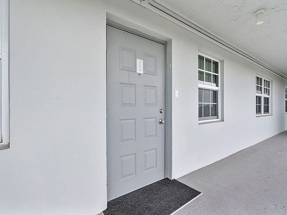 3rd image of 4015 W Palm Aire Drive #606