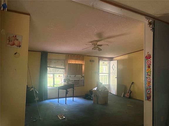 4th image of 76029 Bob Levy Rd