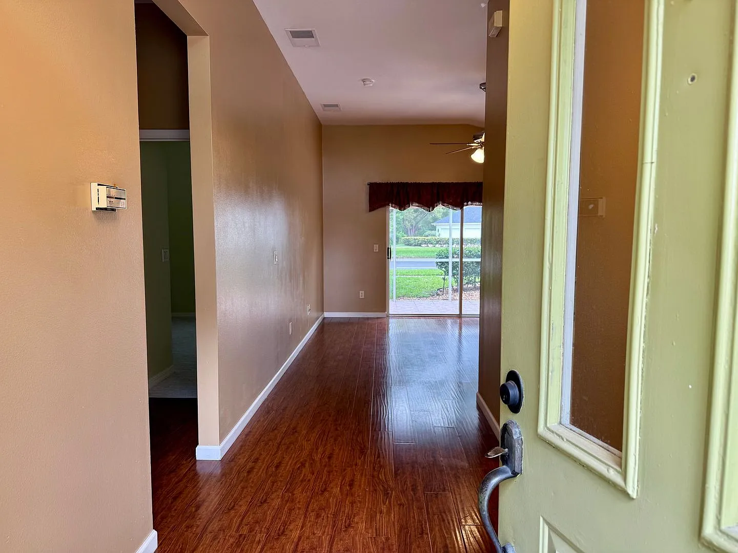 Immaculate 2 Bedroom / 2 Bathroom In Country Club Of Mount Dora! — Photo 3