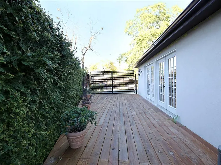 5501 Aspen St — Photo 15