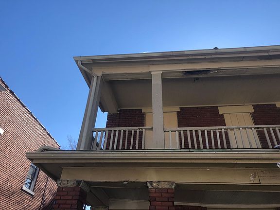 5th image of 2813 E 9th St