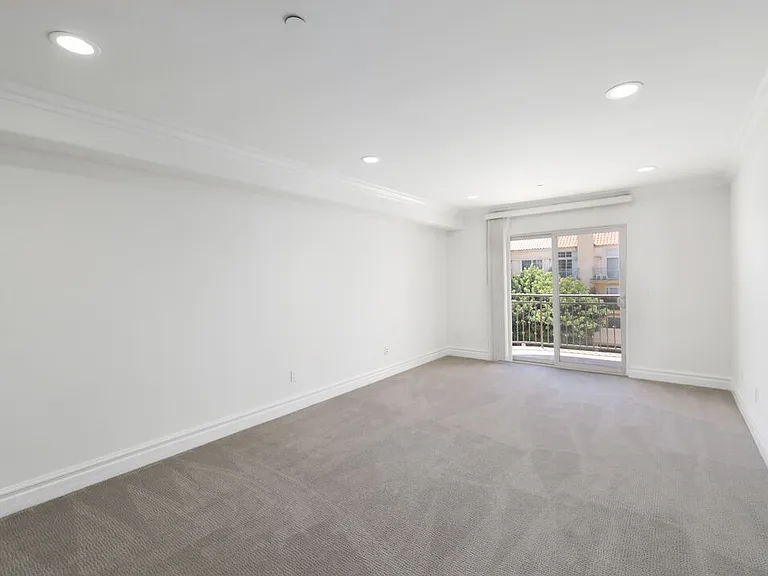 8610 Chalmers Dr #201 — Photo 11