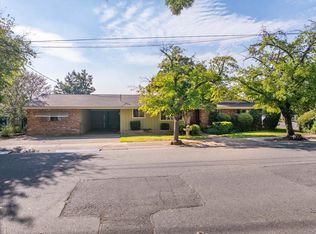 1914 Garden Ave, Redding, CA 96001