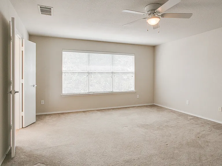 5824 Melanie Ct — Photo 17
