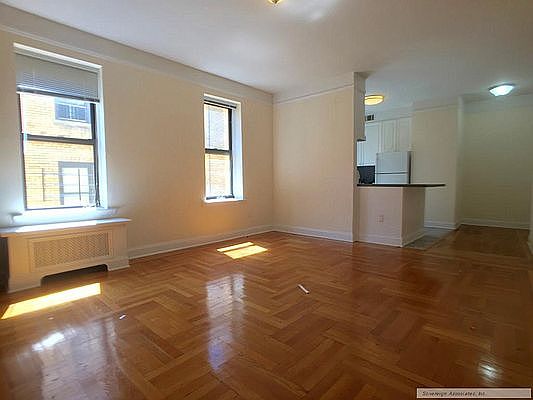 1st image of 105 Pinehurst Ave #D42