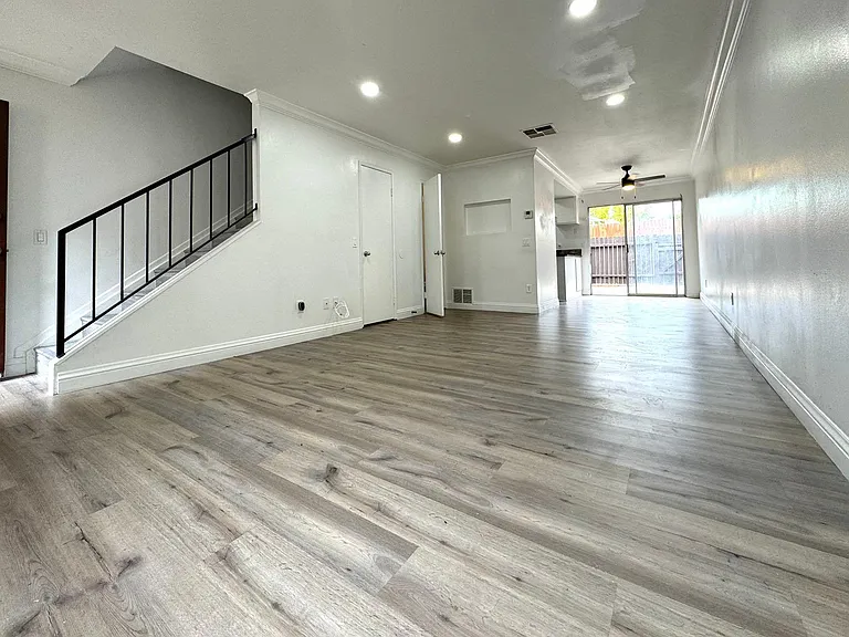 12176 Carnation Ln — Photo 1