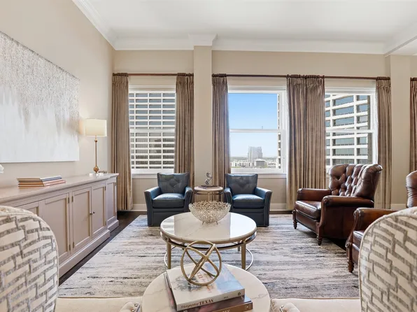 411 W 7th St APT 1005, Fort Worth, TX 76102