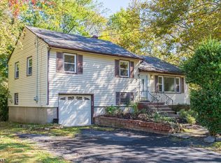 30 Fairchild Pl, Whippany, NJ 07981