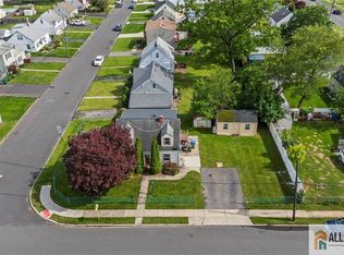 68 Seymour Ave, Edison, NJ 08817