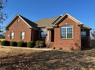 47 Hancock Branch Dr, Fayetteville, TN 37334