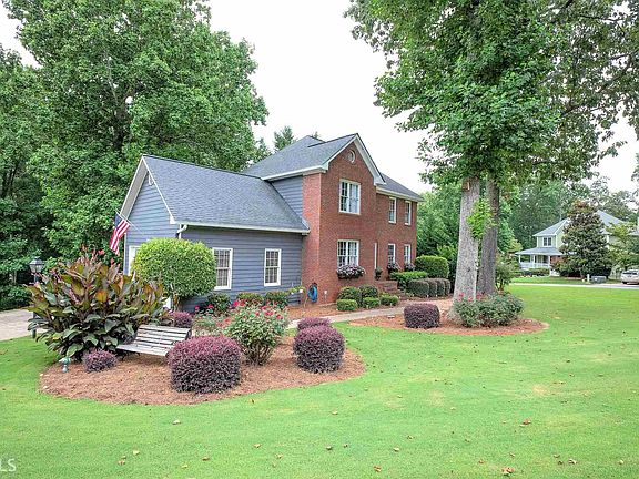 5th image of 830 Summerchase Trl