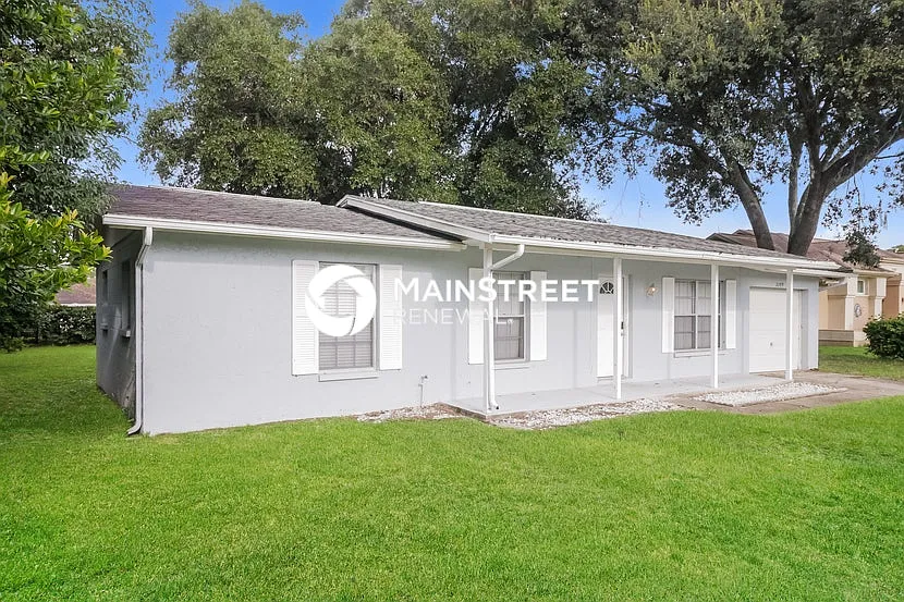 front view - 2289 Anchor Ave