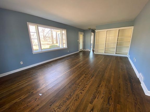 Additional Living Room