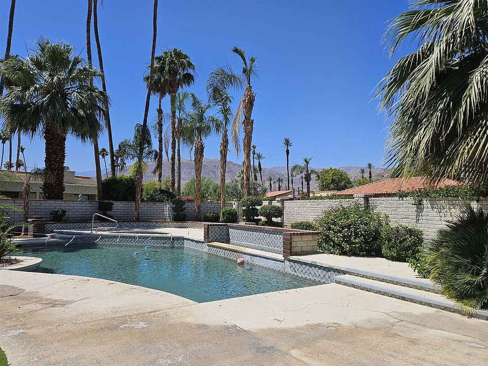 2nd image of 30 Sierra Madre Way