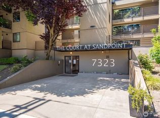 7323 Sand Point Way NE UNIT 111, Seattle, WA 98115