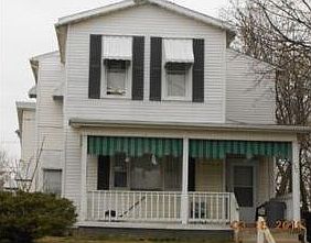 1st image of 522 E Grand Ave