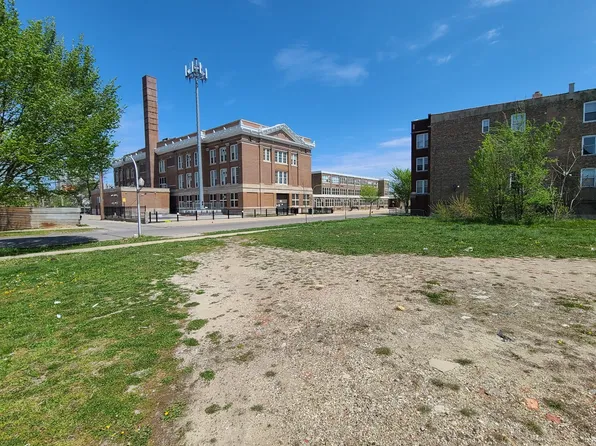 3951 W Adams St, Chicago, IL 60624