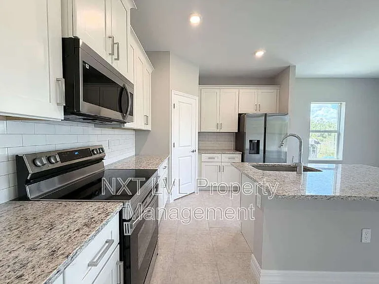 3512 50th St W — Photo 6