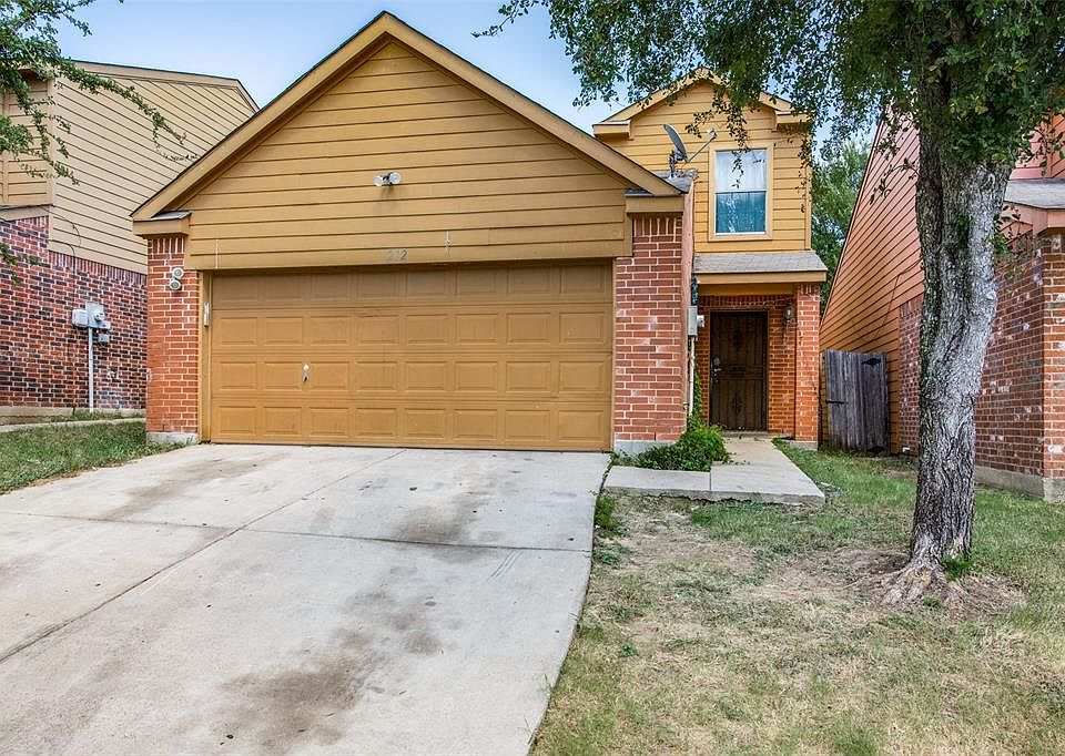1st image of 212 River Rock Dr