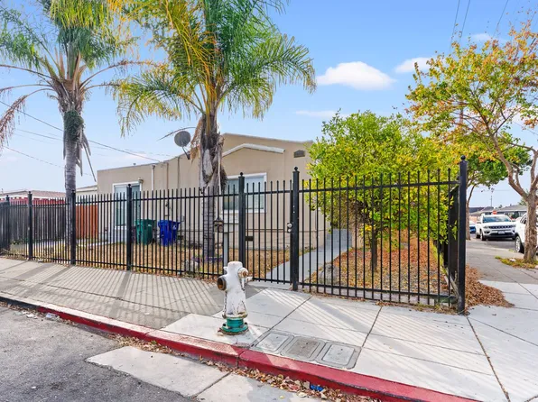 1900 103rd Ave, Oakland, CA 94603