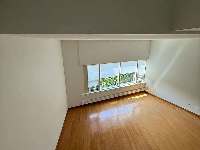 290 Pleasant St #312 — Photo 2