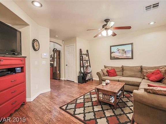 4th image of 9055 Maycott Ave