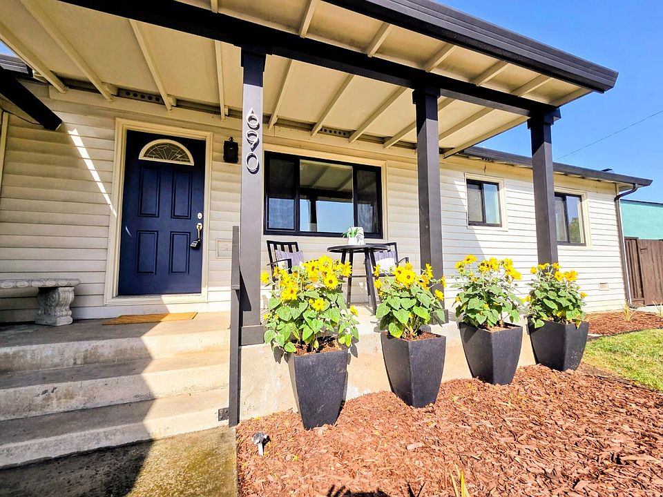 1st image of 690 Catala Ct