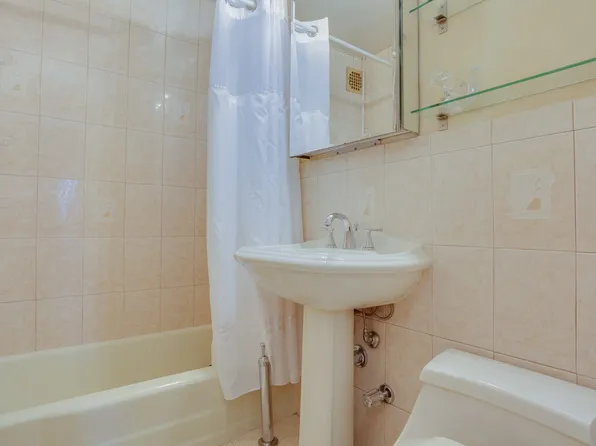 65-15 Alderton Street image 10 of 14