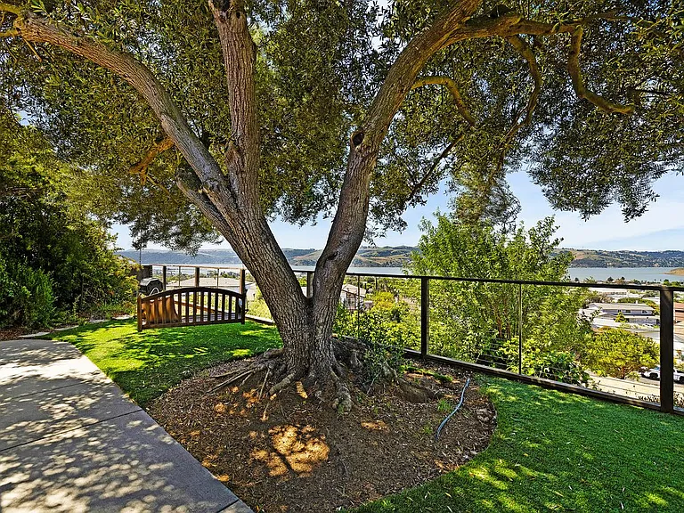 308 Panorama Ct — Photo 5